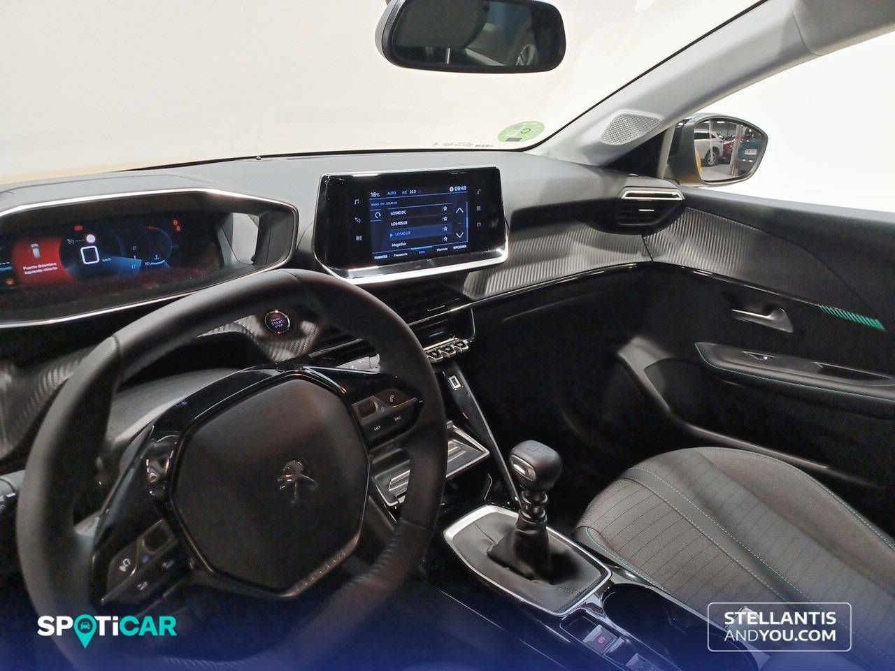Foto Peugeot 208 8
