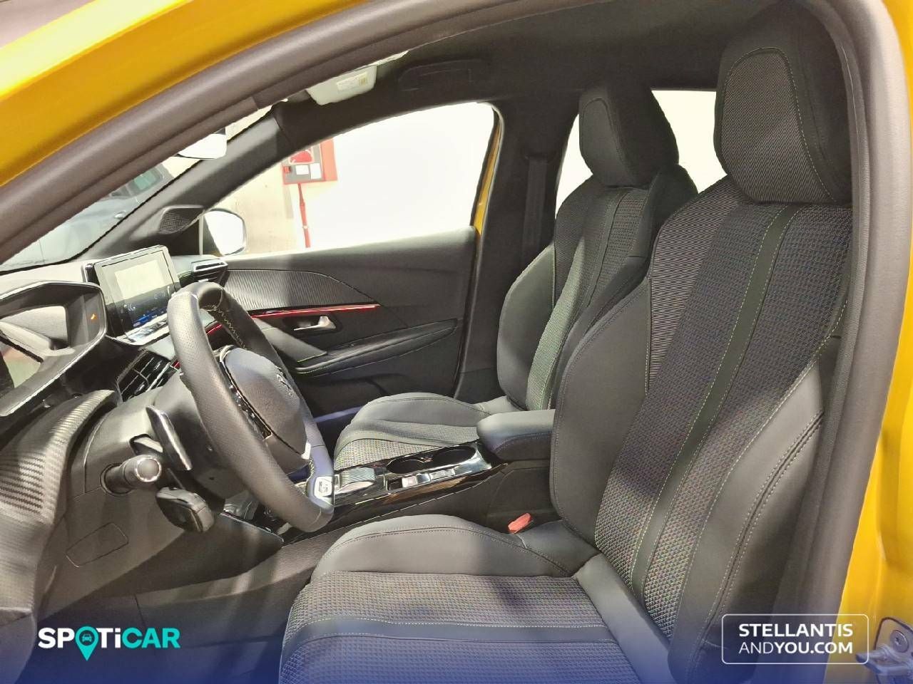 Foto Peugeot 208 9