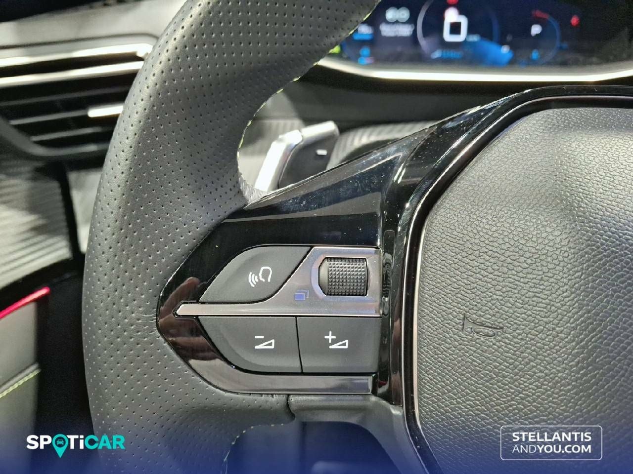 Foto Peugeot 208 13