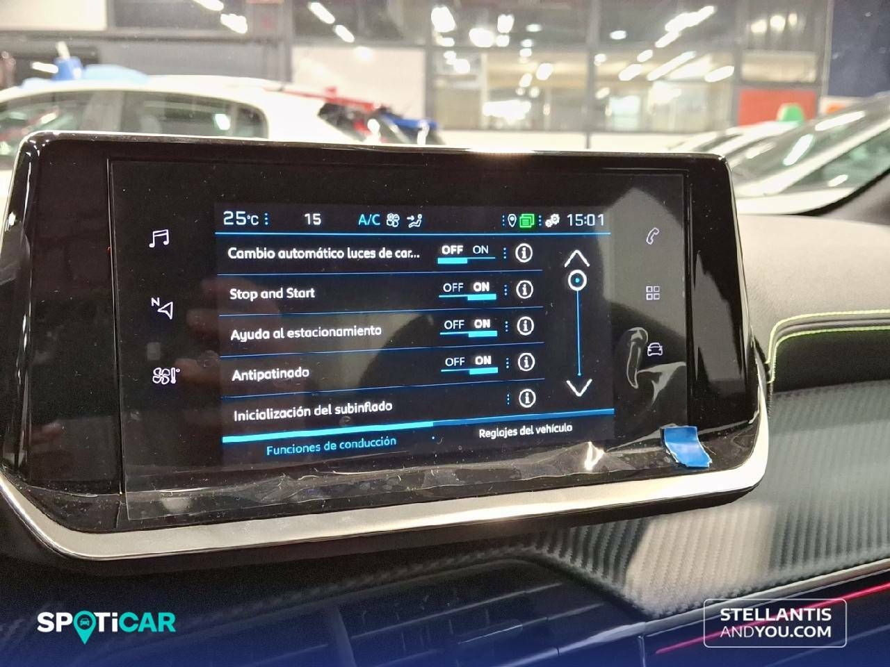 Foto Peugeot 208 19