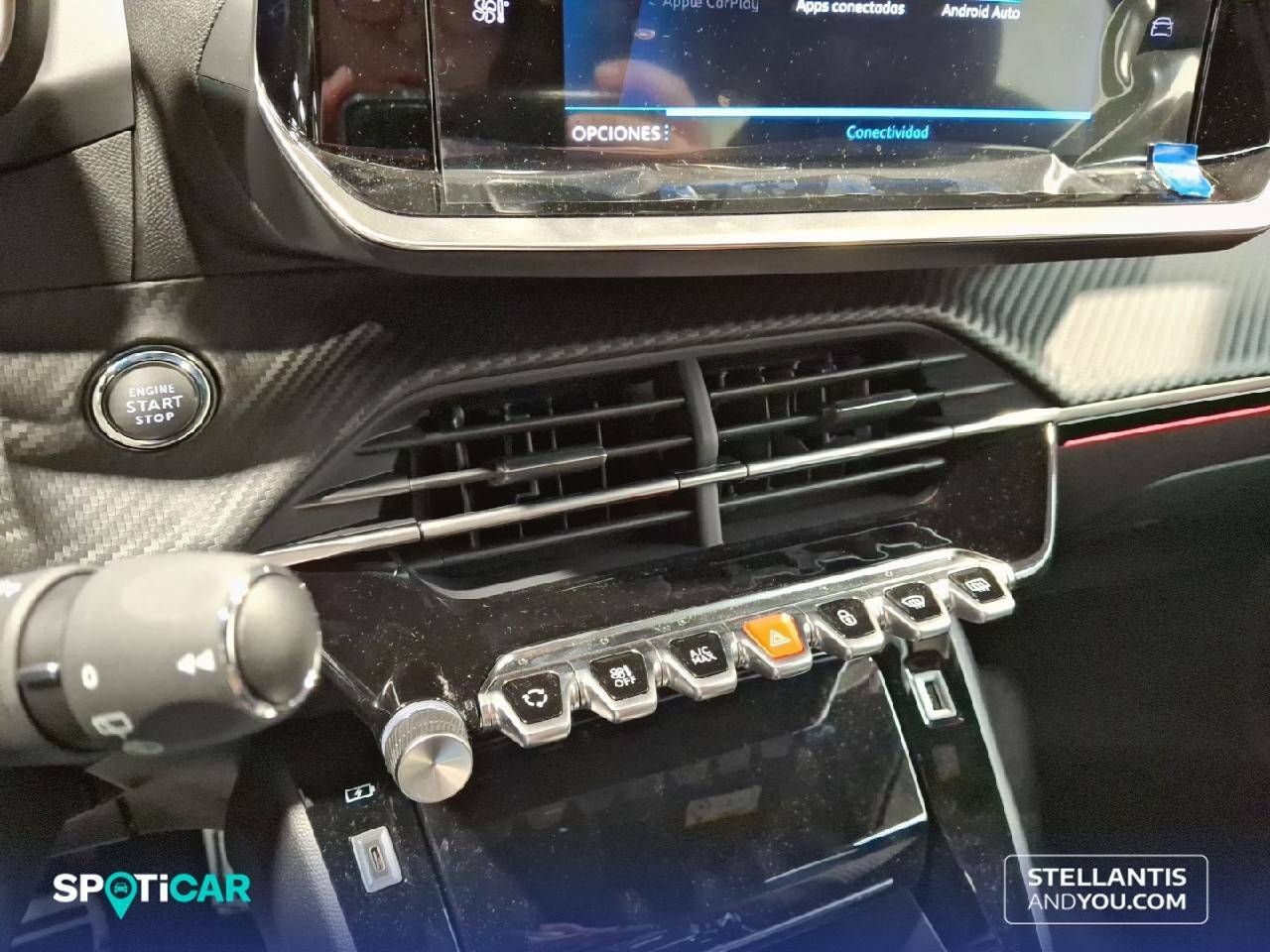 Foto Peugeot 208 21
