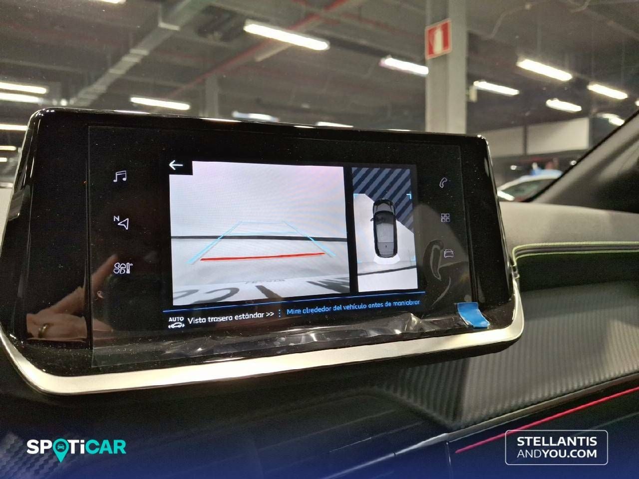 Foto Peugeot 208 23