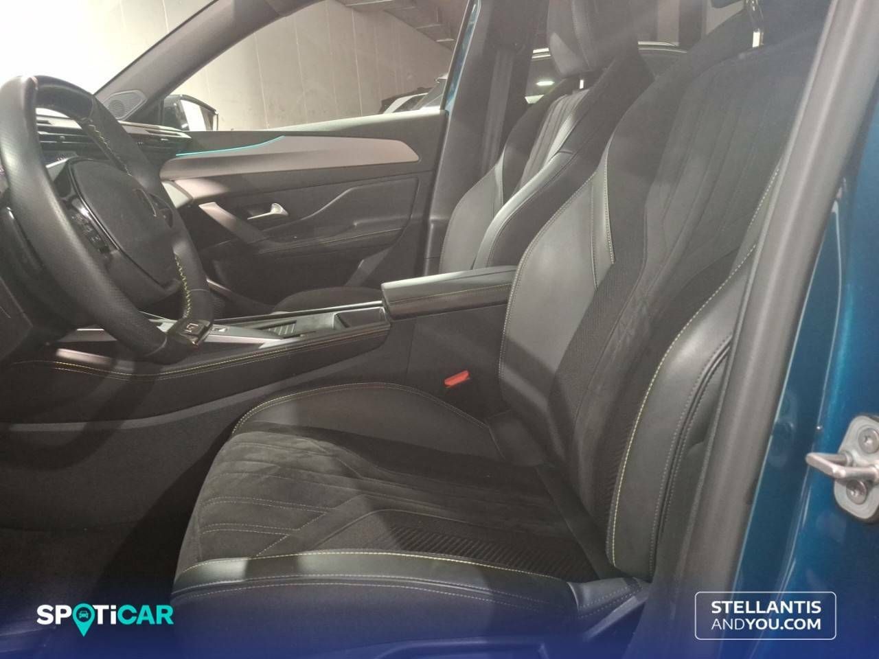 Foto Peugeot 408 9