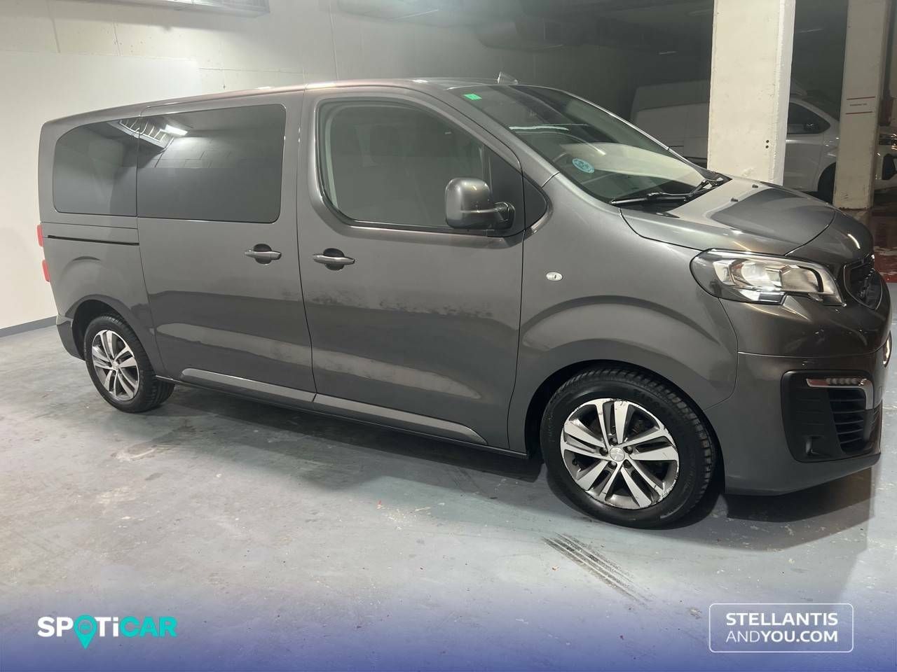 Foto Peugeot Traveller 4