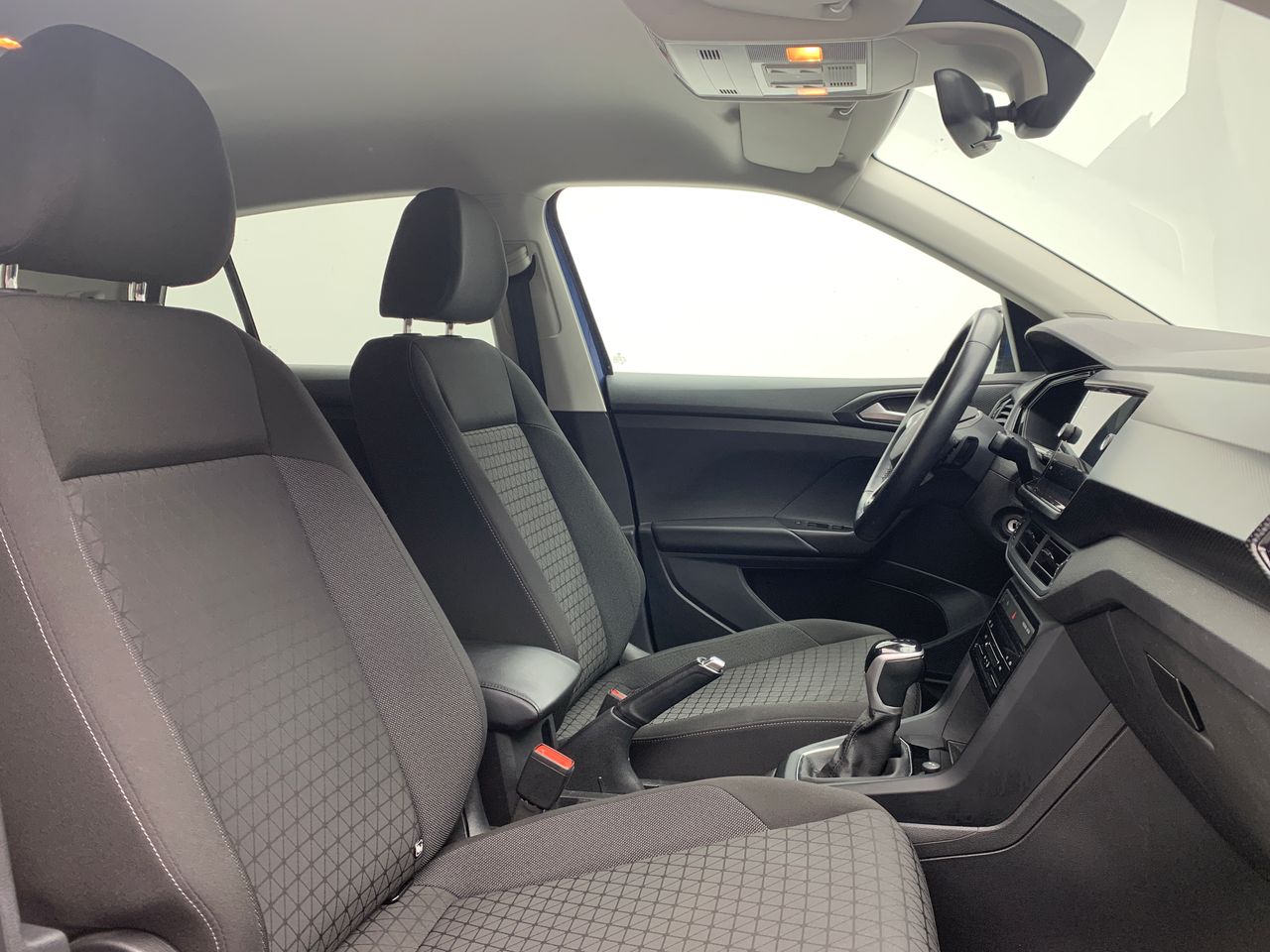 Foto Volkswagen T-Cross 11