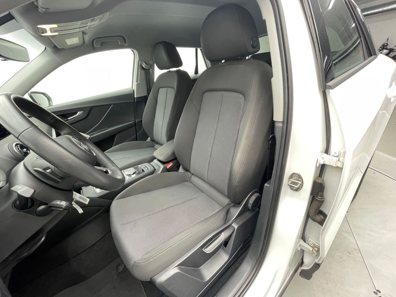 Foto Audi Q2 11