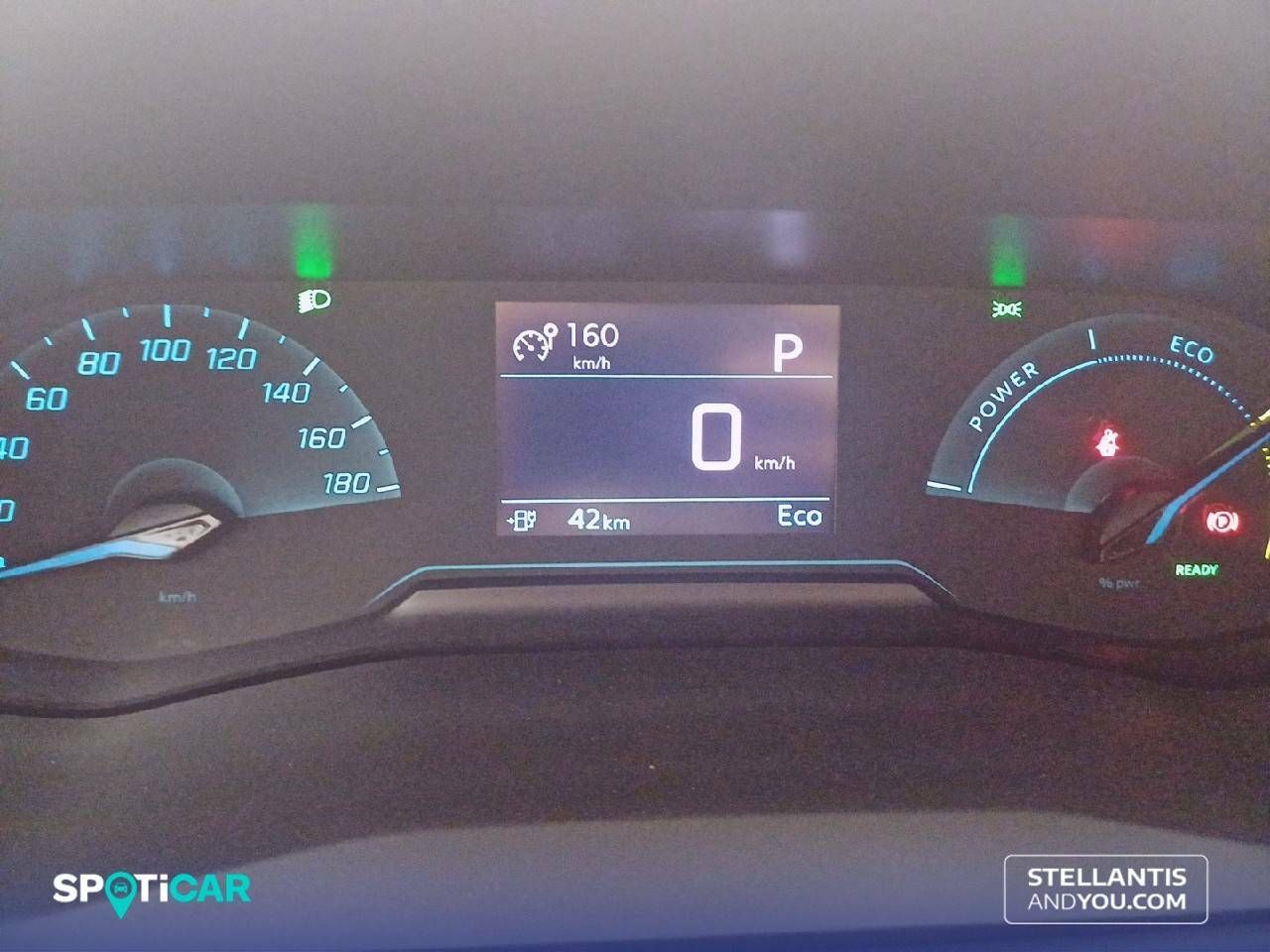 Foto Peugeot 208 12