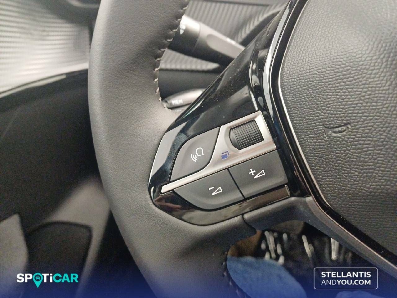 Foto Peugeot 208 22