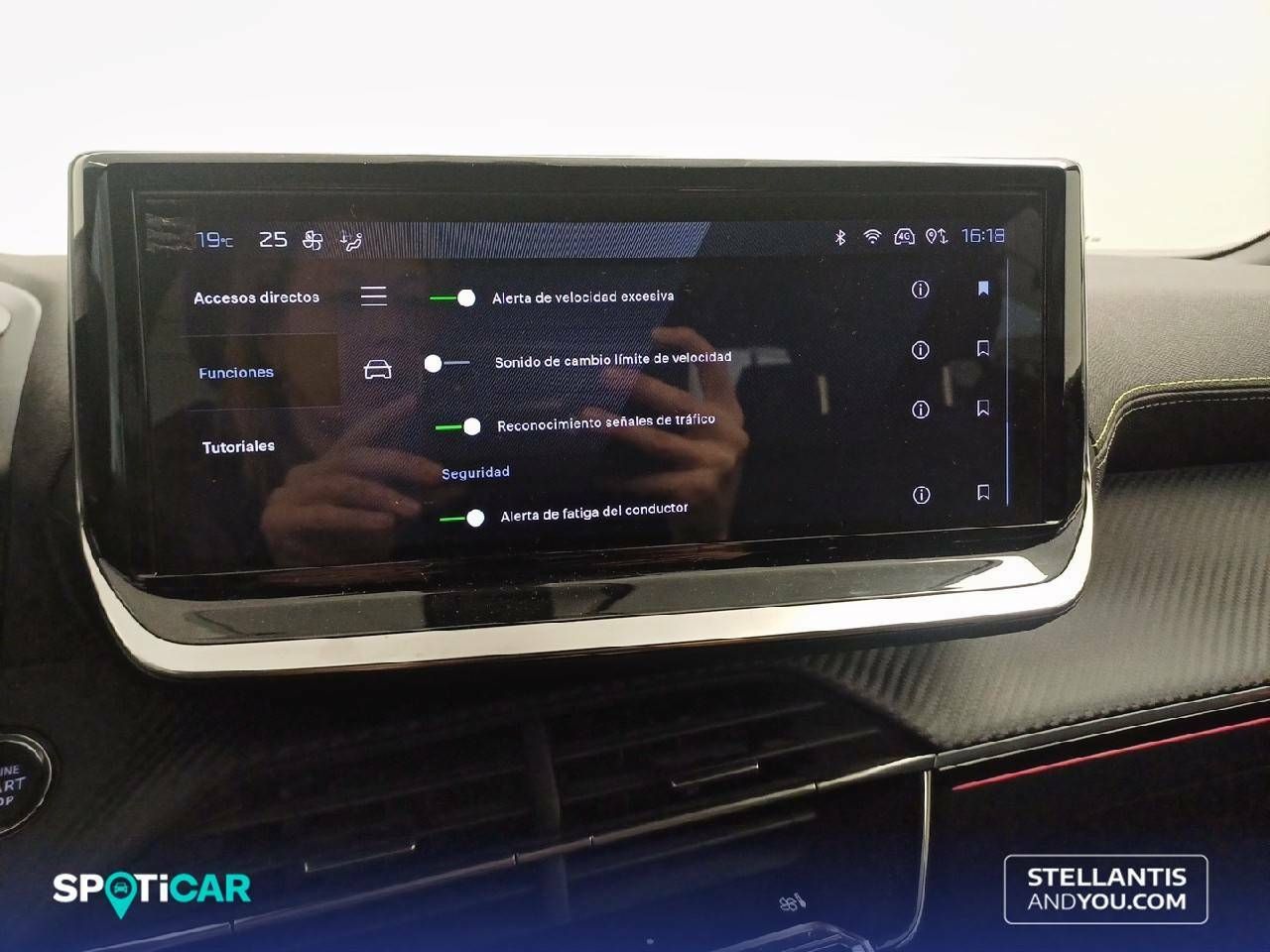 Foto Peugeot 2008 15