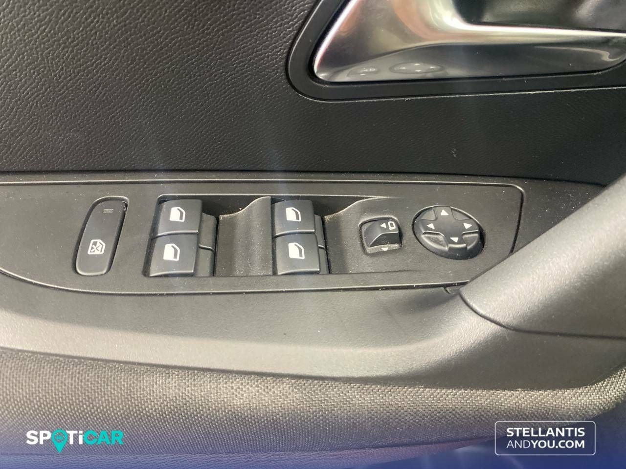 Foto Peugeot 2008 23