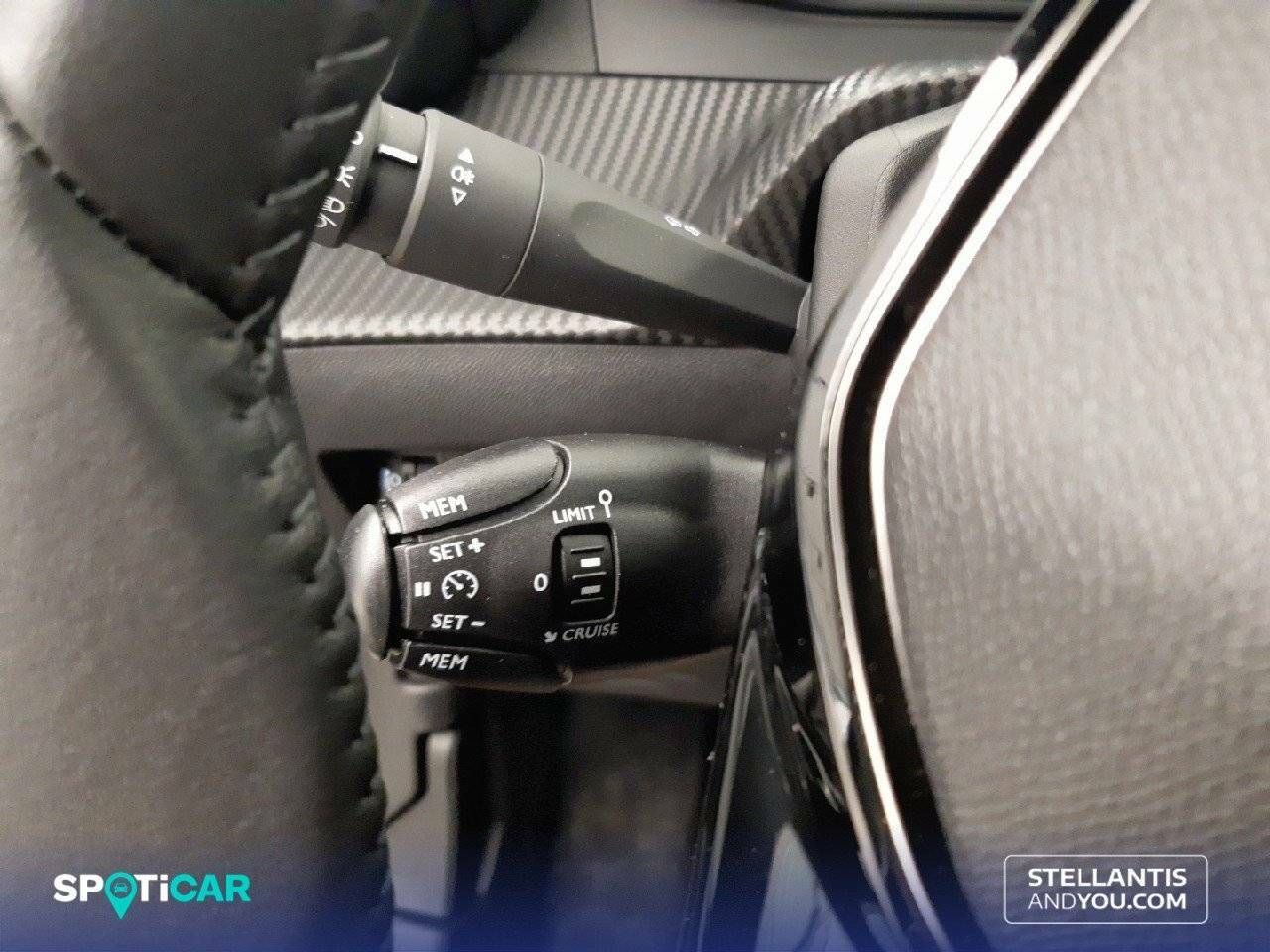 Foto Peugeot 2008 13