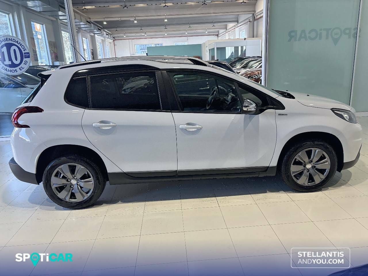 Foto Peugeot 2008 4