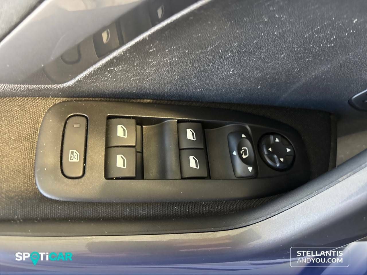 Foto Peugeot 2008 12