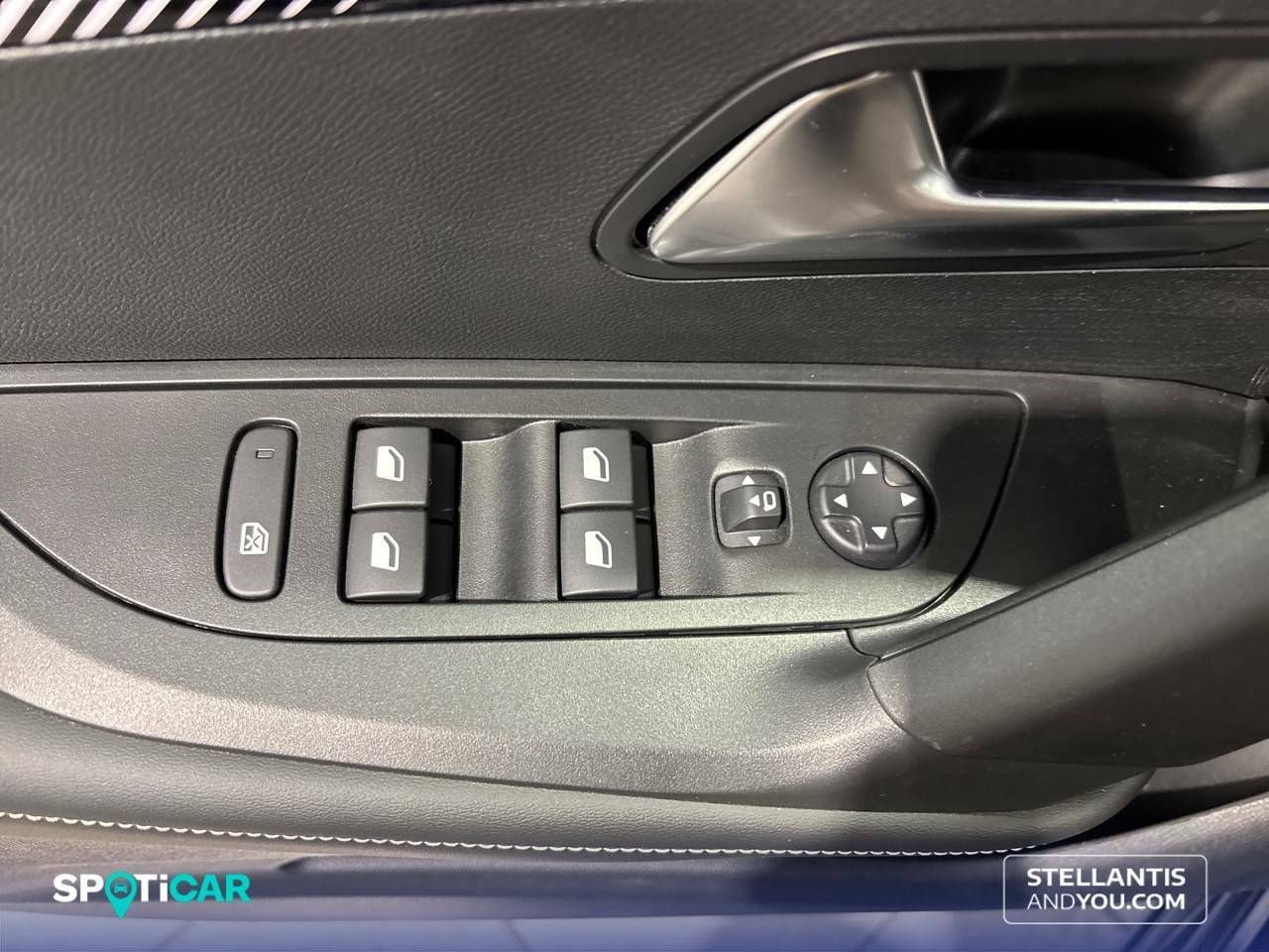 Foto Peugeot 2008 12