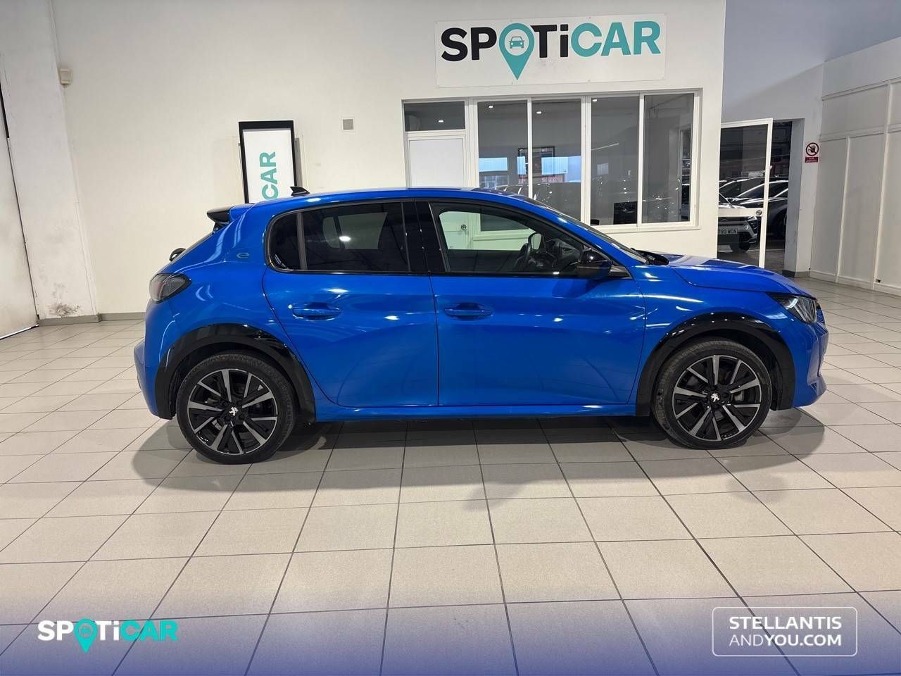 Foto Peugeot 208 4