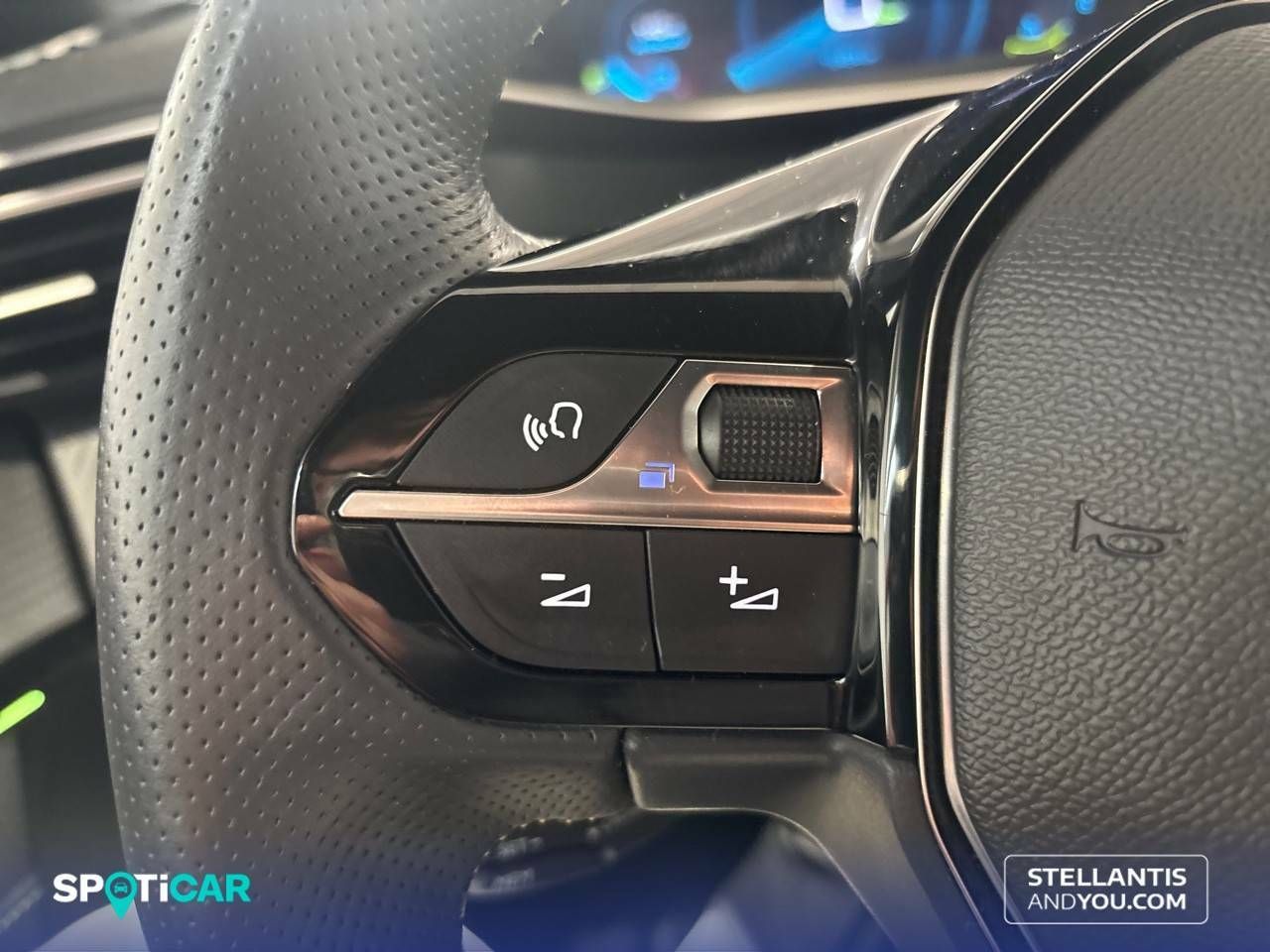 Foto Peugeot 208 13
