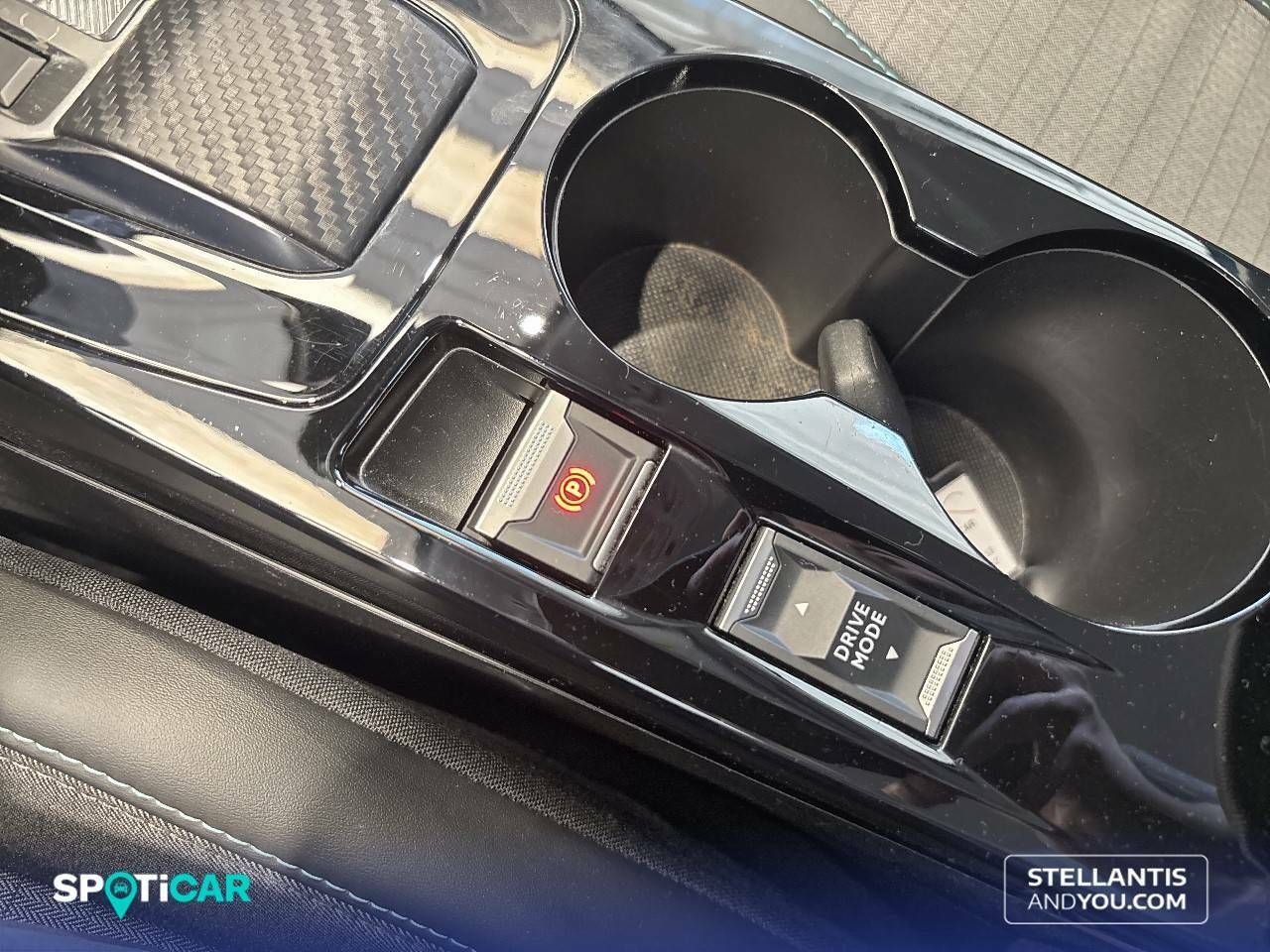 Foto Peugeot 208 22