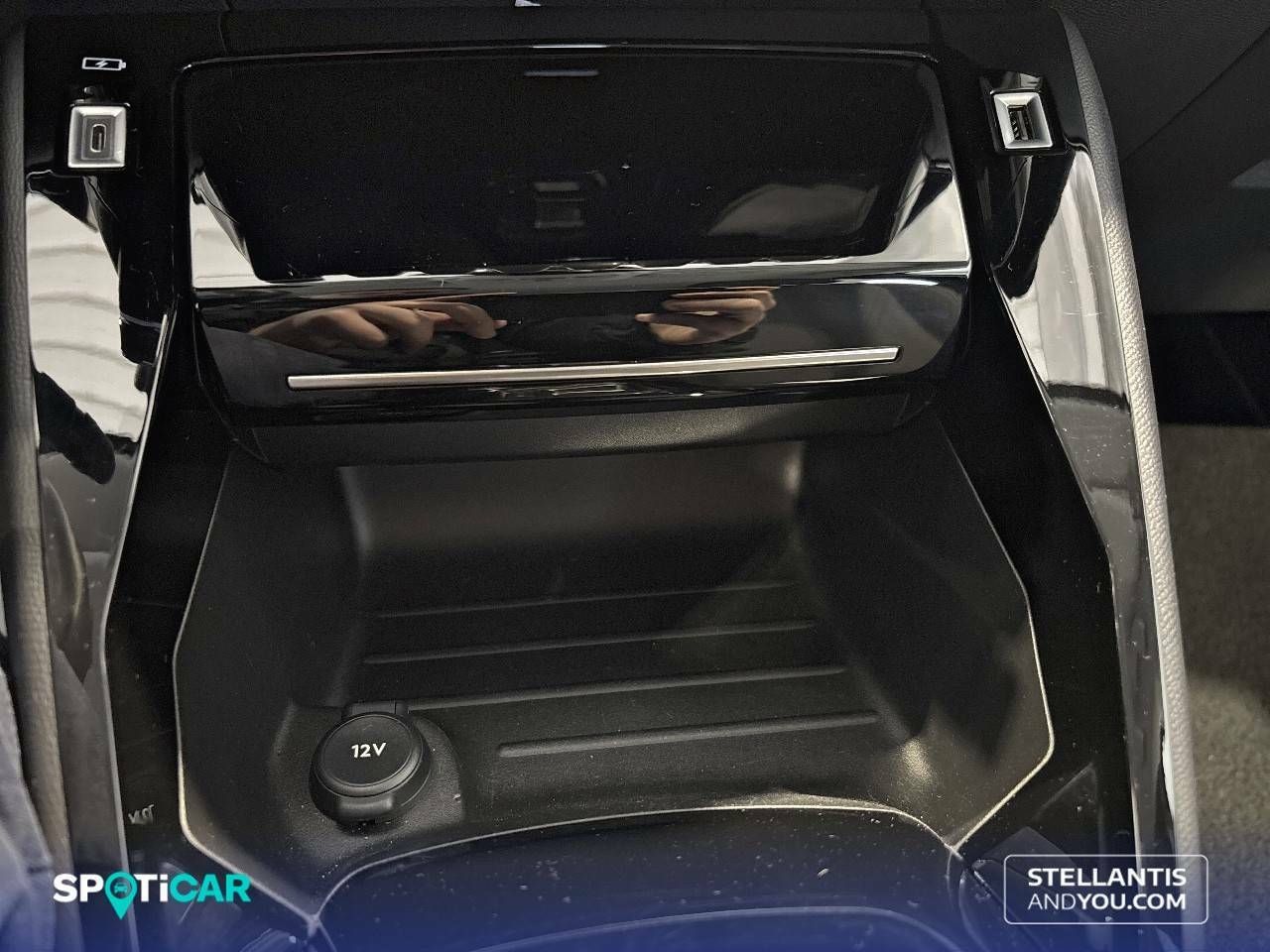 Foto Peugeot 208 24
