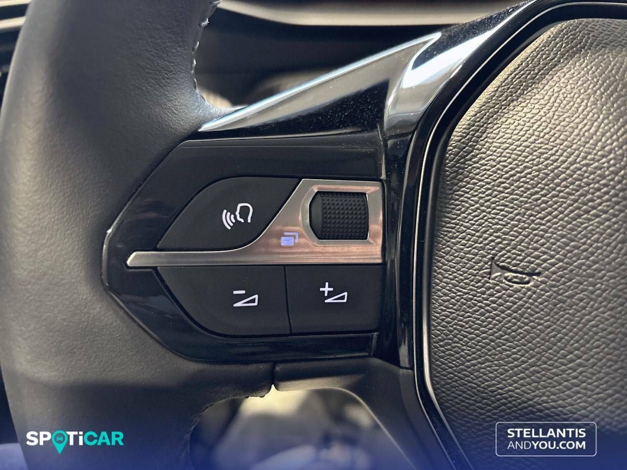 Foto Peugeot 208 13
