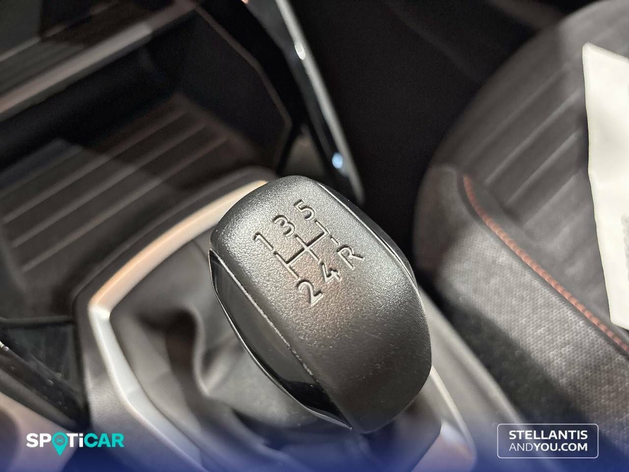 Foto Peugeot 208 20