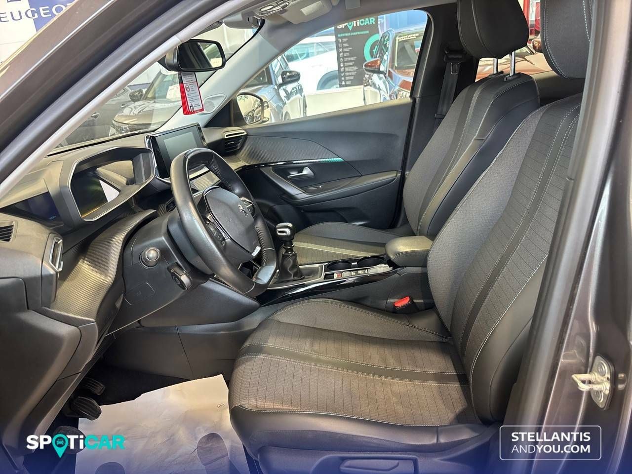 Foto Peugeot 2008 9