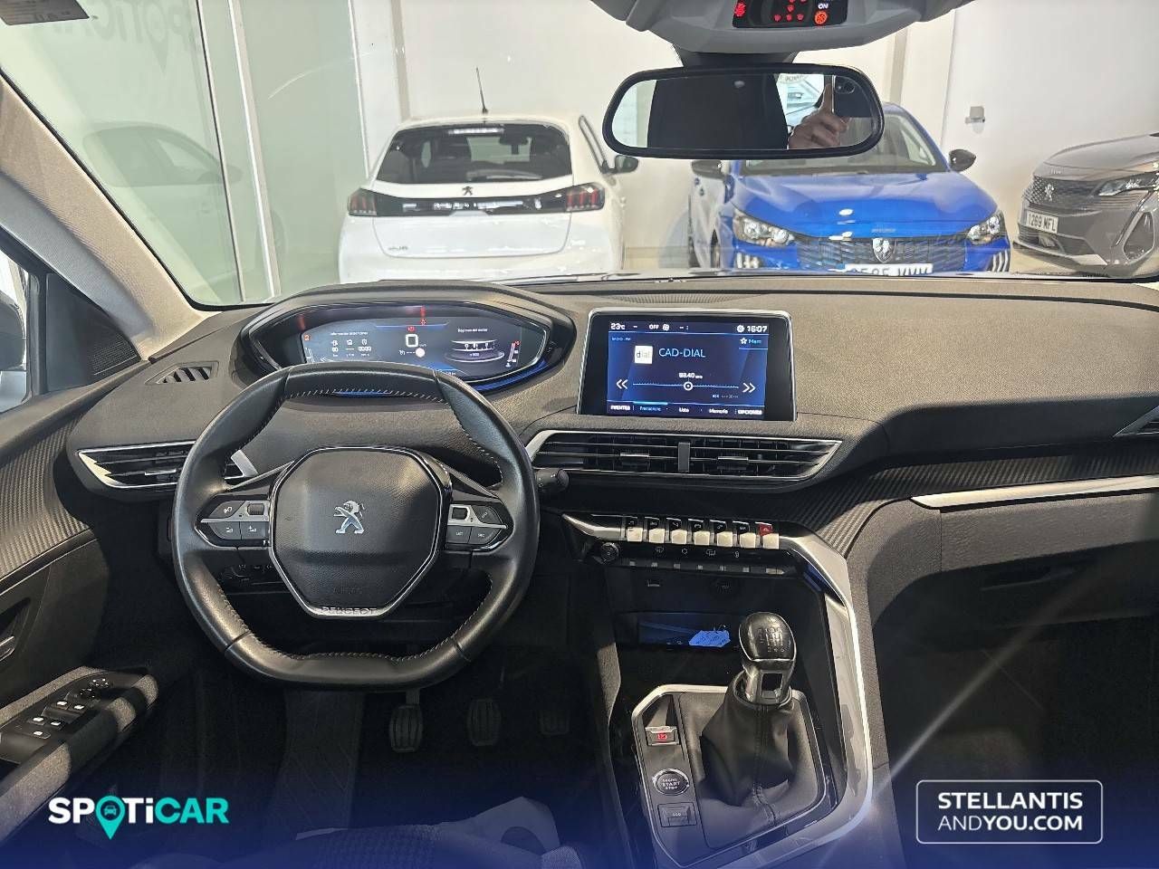 Foto Peugeot 5008 8
