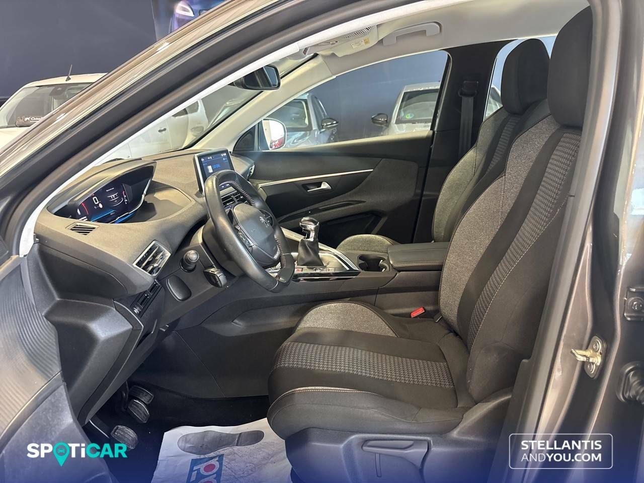 Foto Peugeot 5008 9