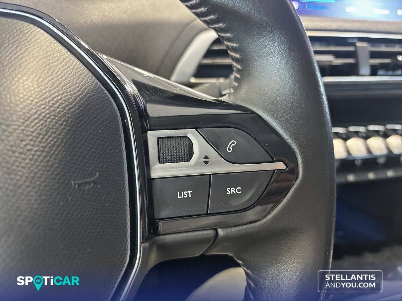 Foto Peugeot 5008 14