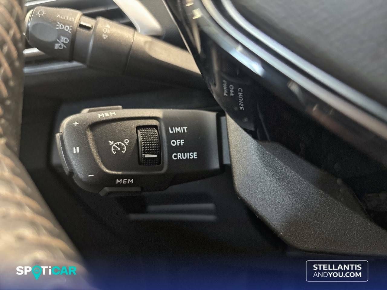 Foto Peugeot 5008 15