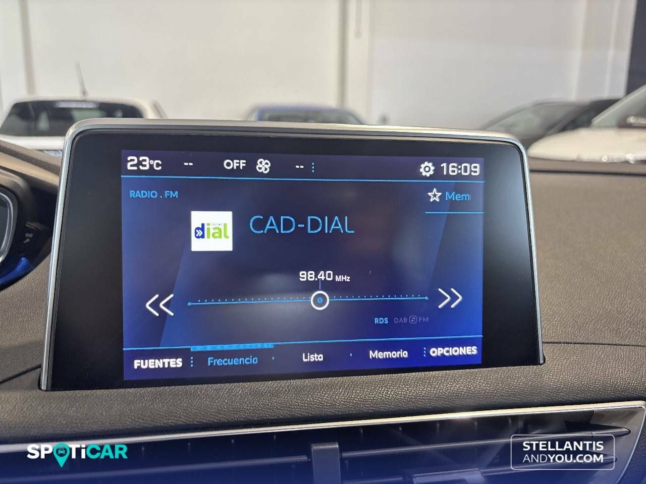 Foto Peugeot 5008 18