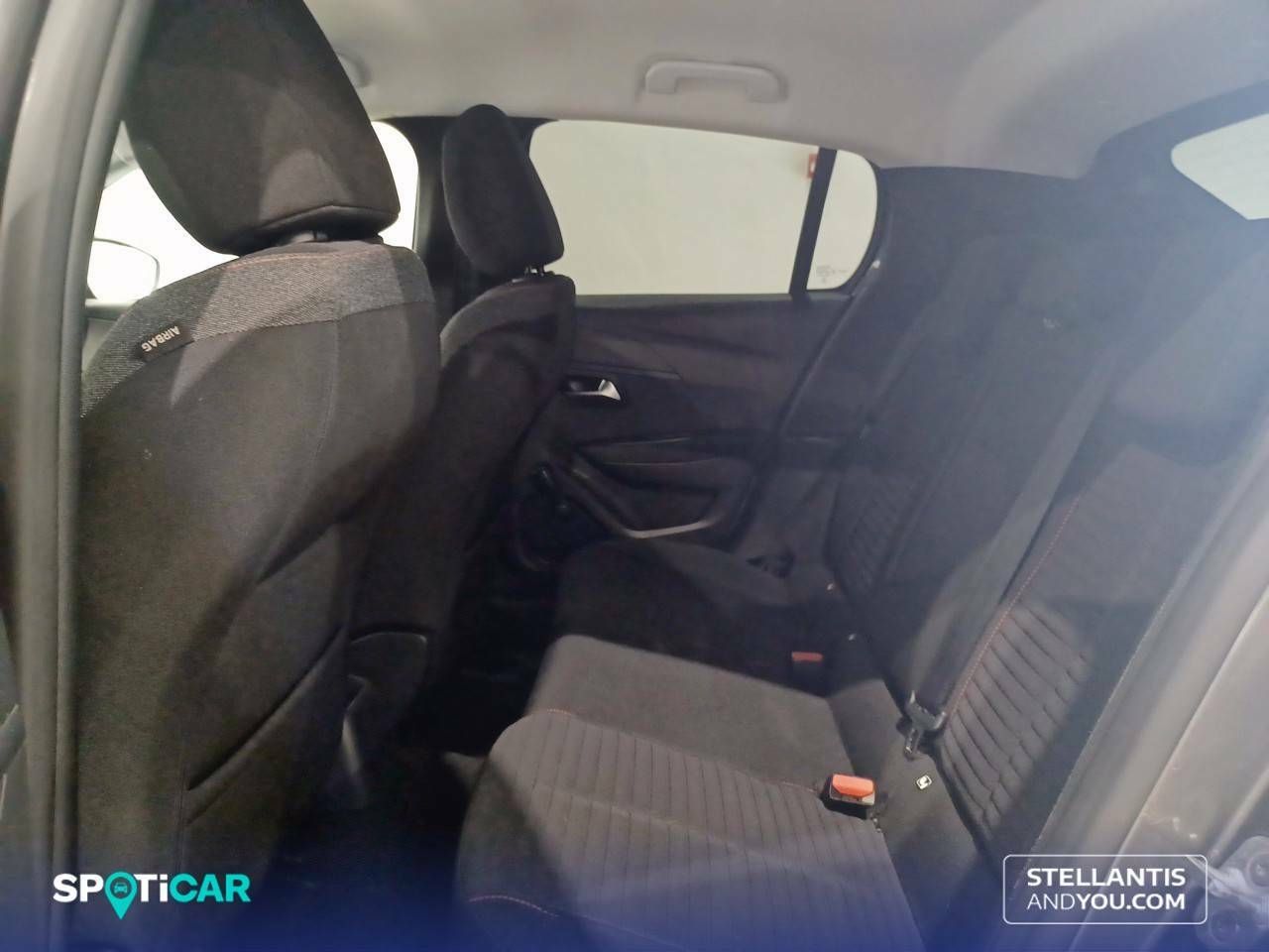 Foto Peugeot 208 10