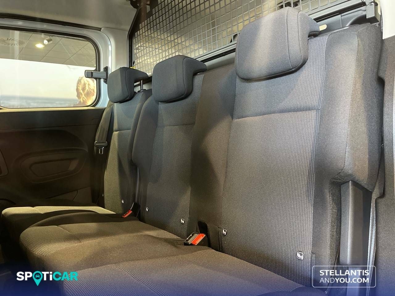 Foto Peugeot Rifter 10