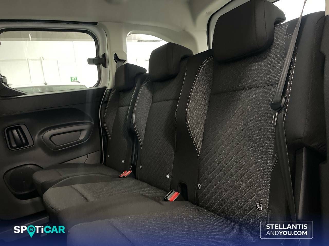 Foto Peugeot Rifter 10