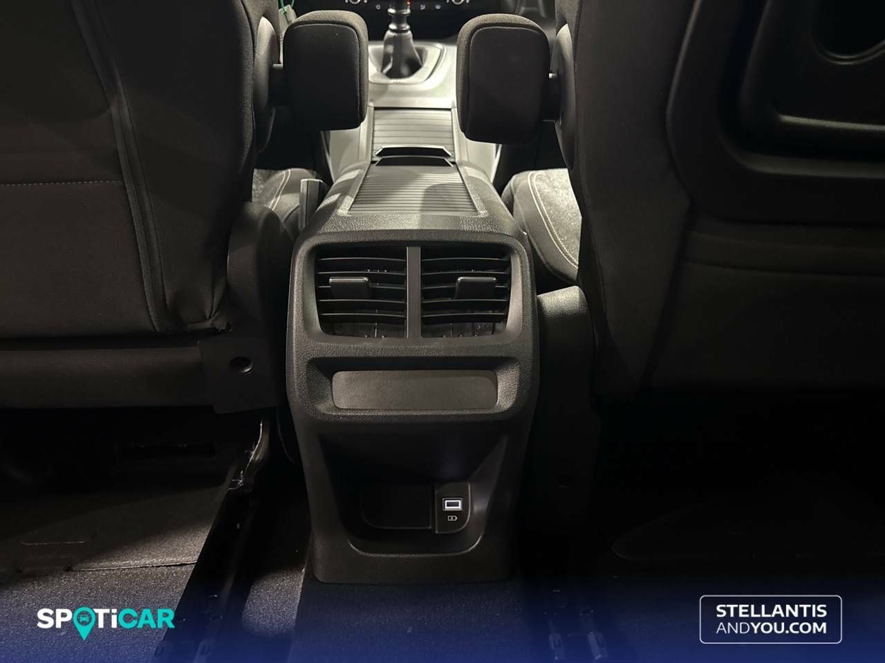 Foto Peugeot Rifter 21
