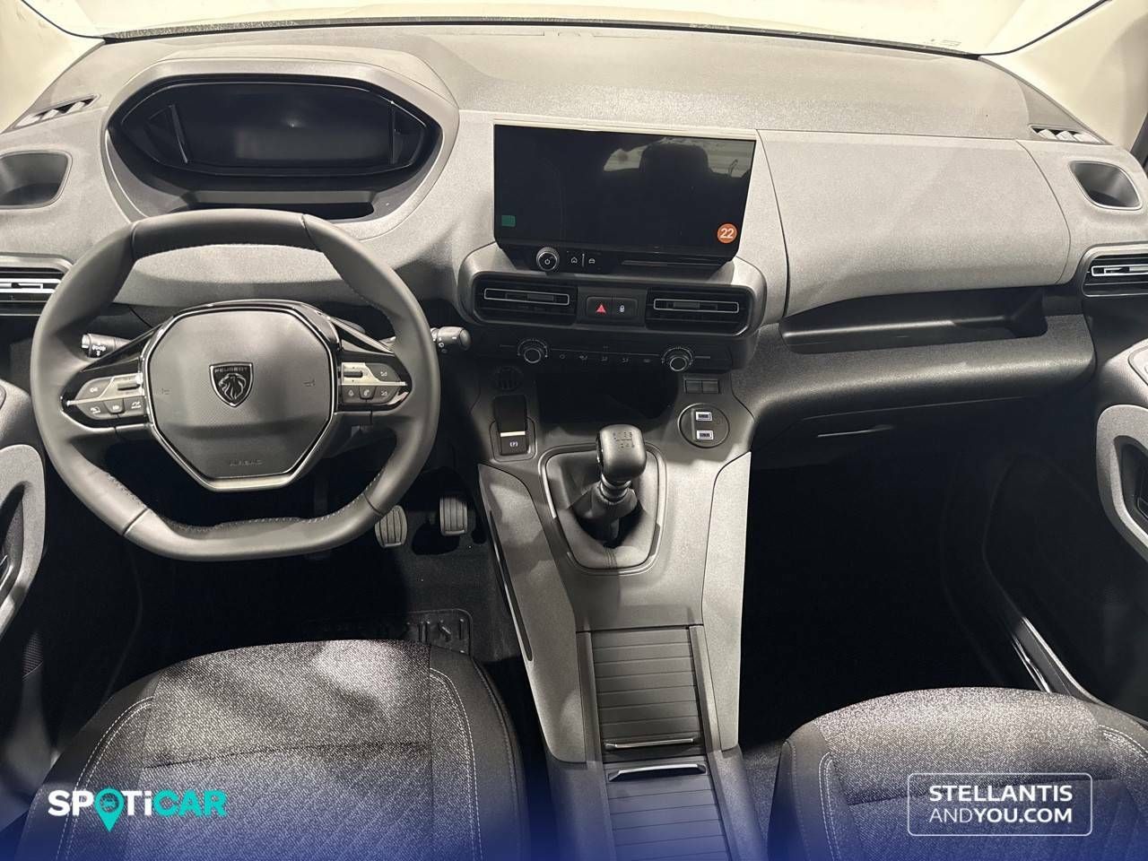 Foto Peugeot Rifter 8