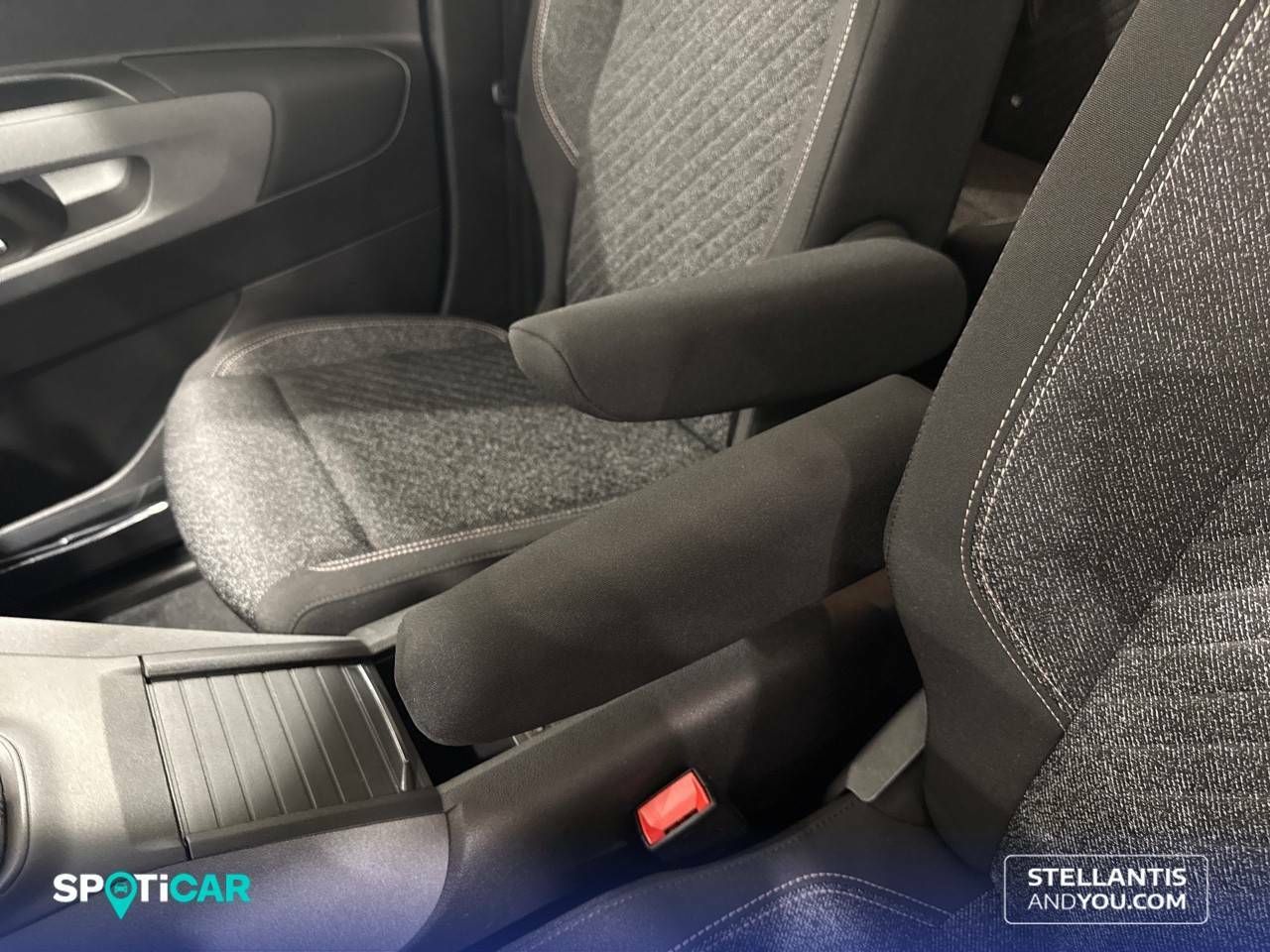 Foto Peugeot Rifter 16