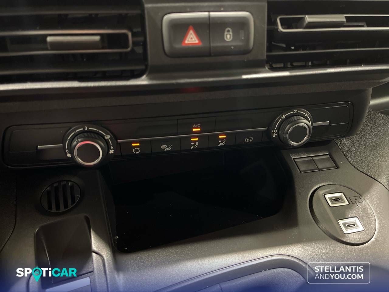 Foto Peugeot Rifter 13
