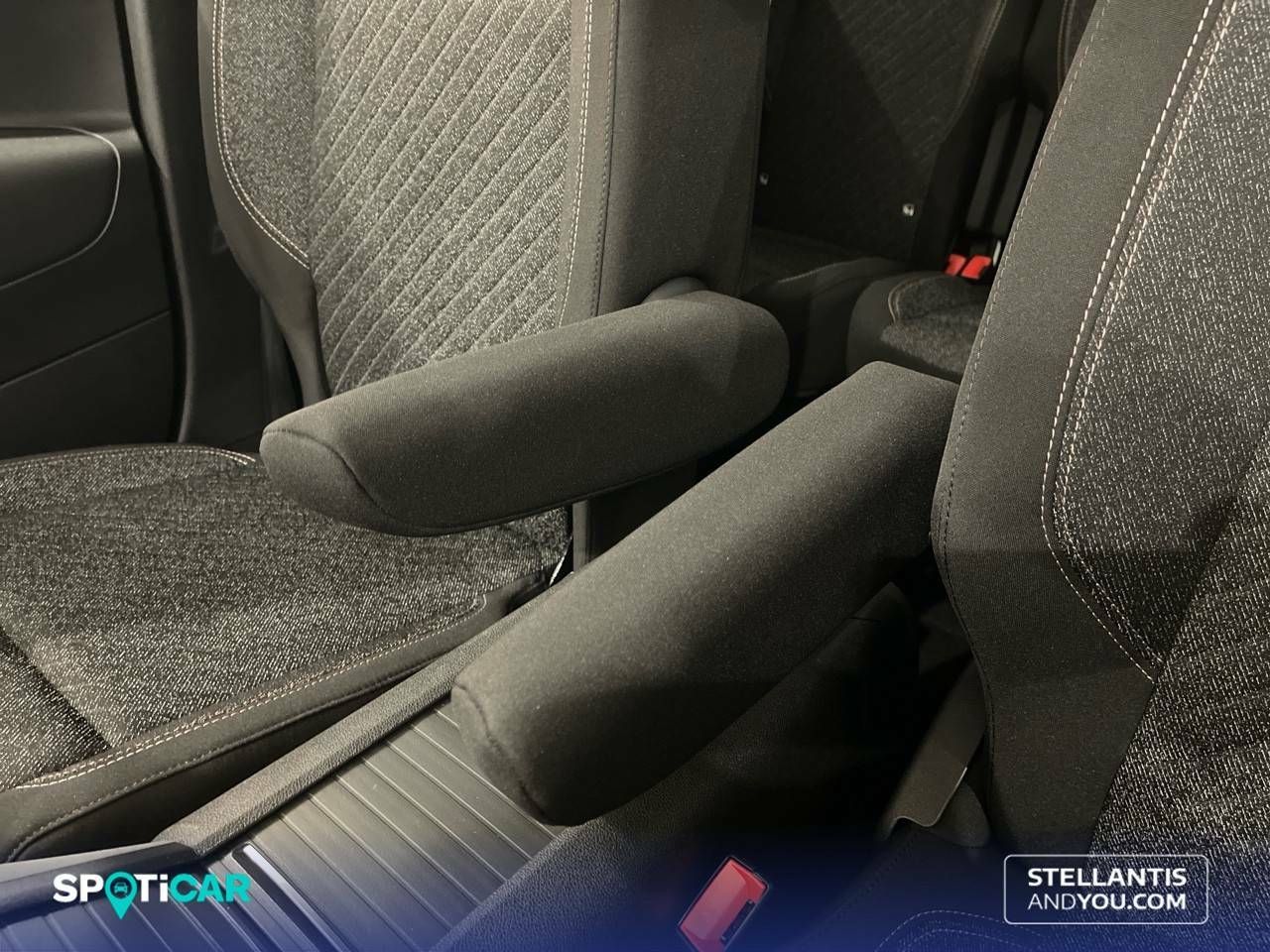 Foto Peugeot Rifter 18