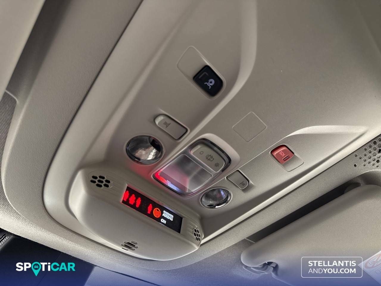 Foto Peugeot Rifter 16