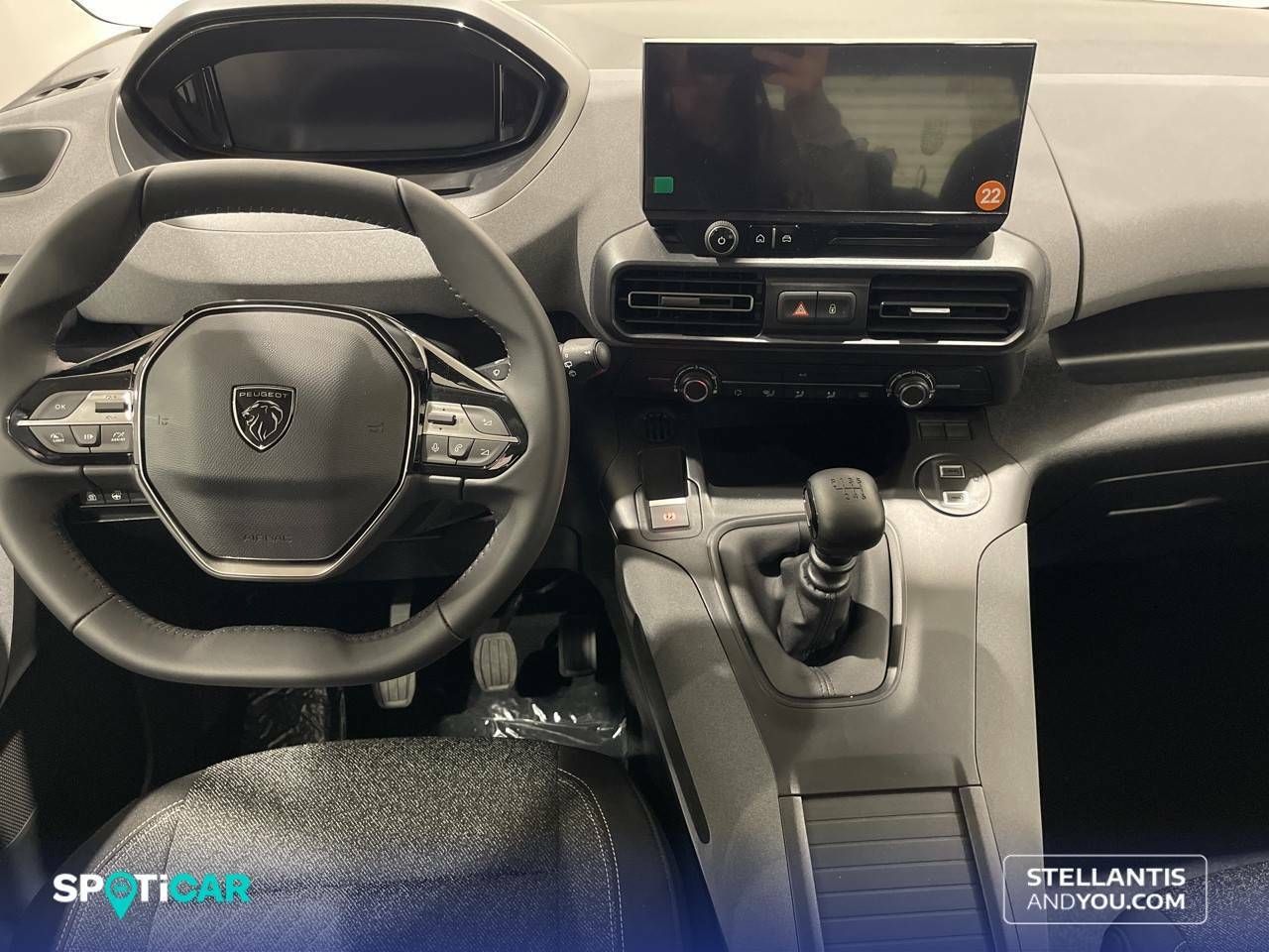 Foto Peugeot Rifter 8