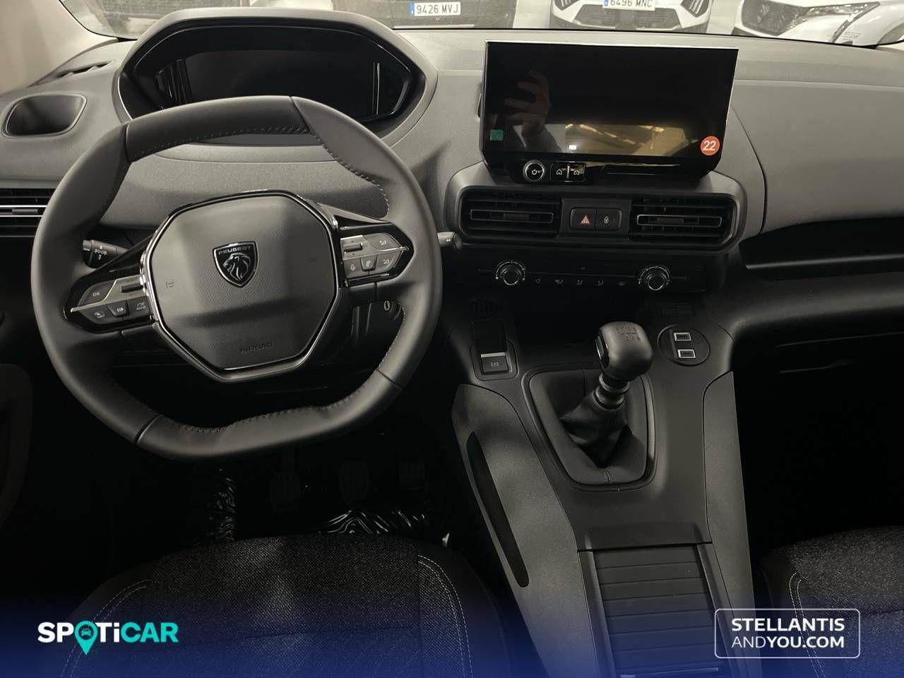 Foto Peugeot Rifter 8