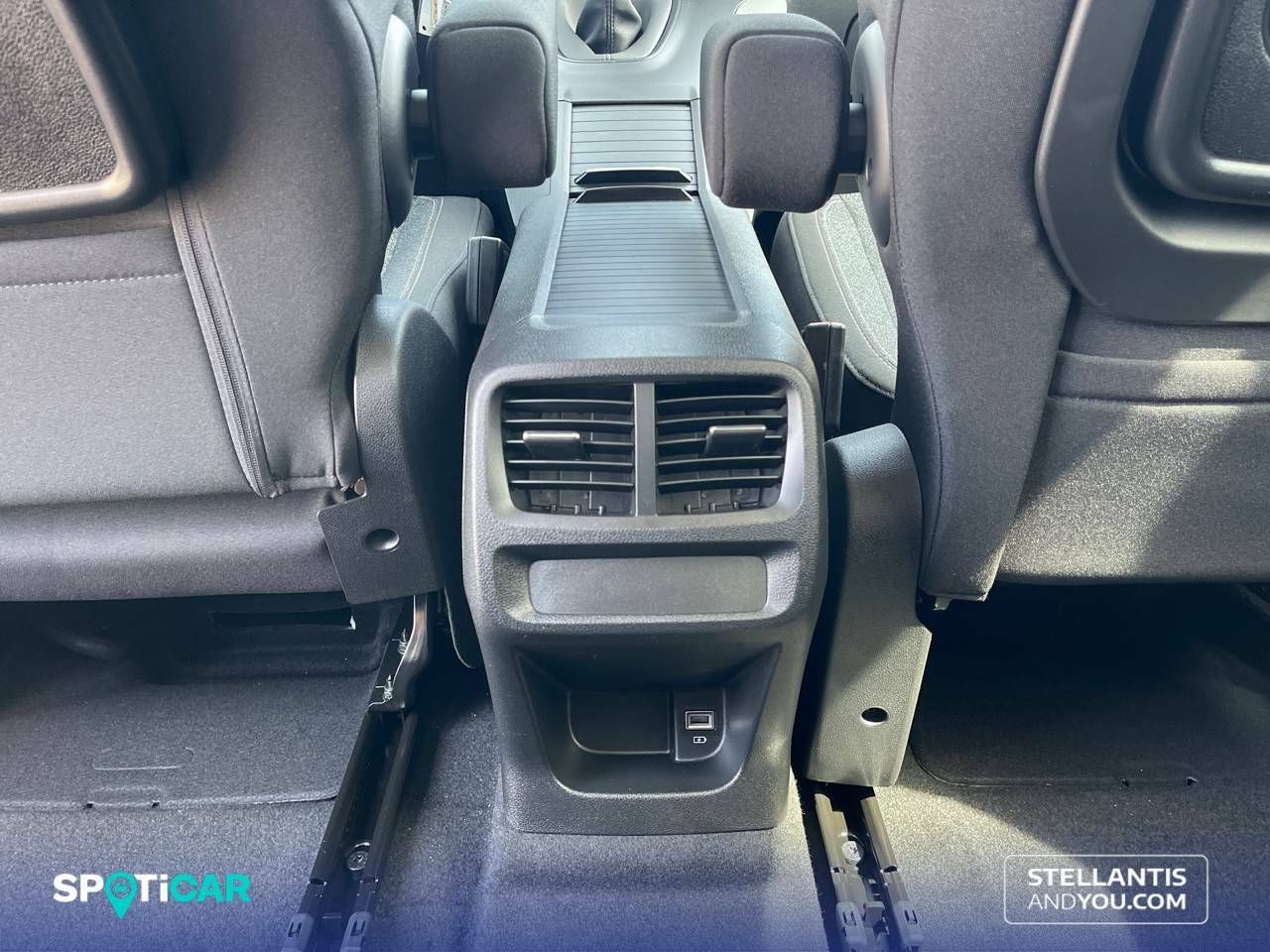 Foto Peugeot Rifter 21