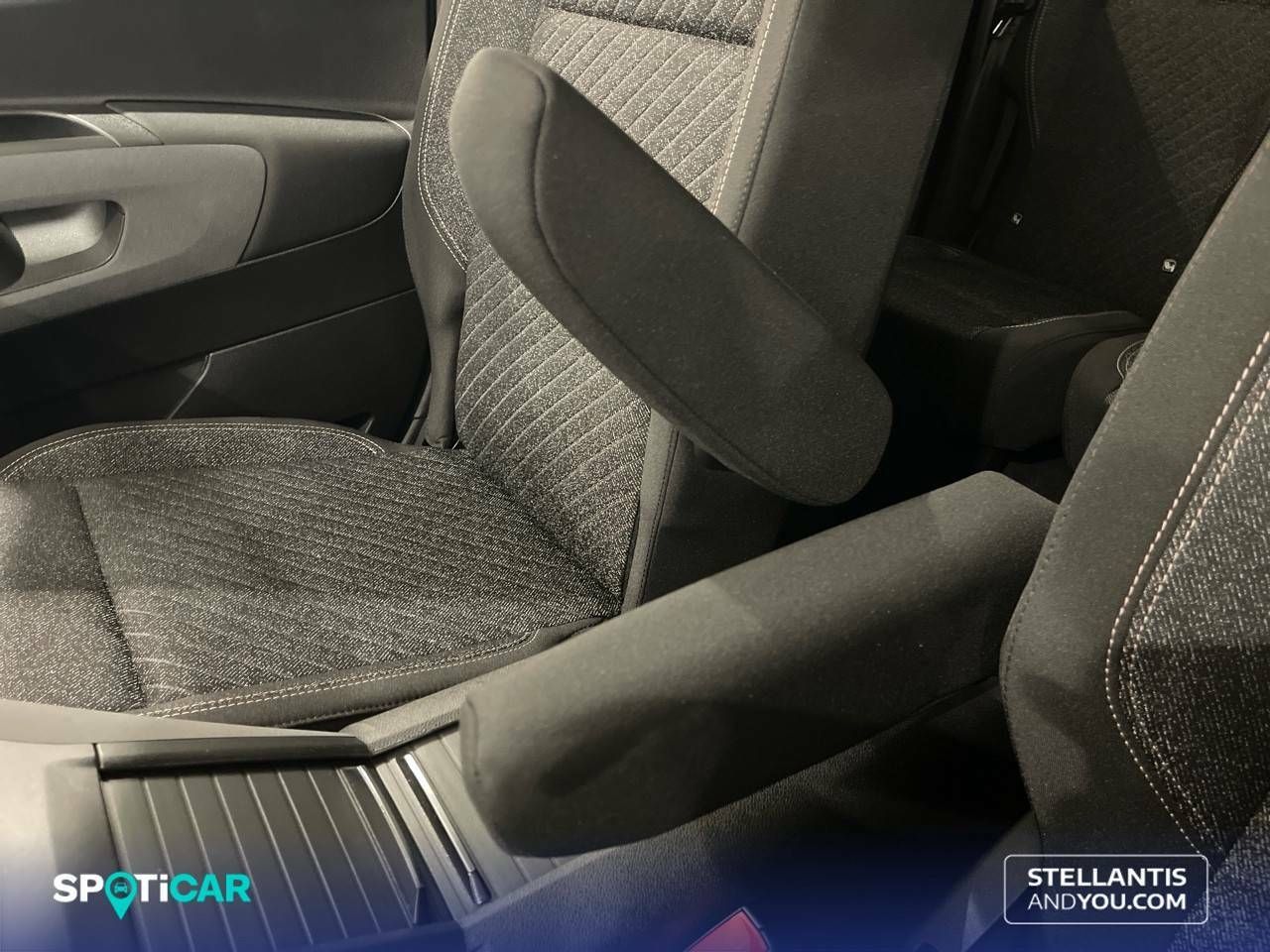 Foto Peugeot Rifter 18
