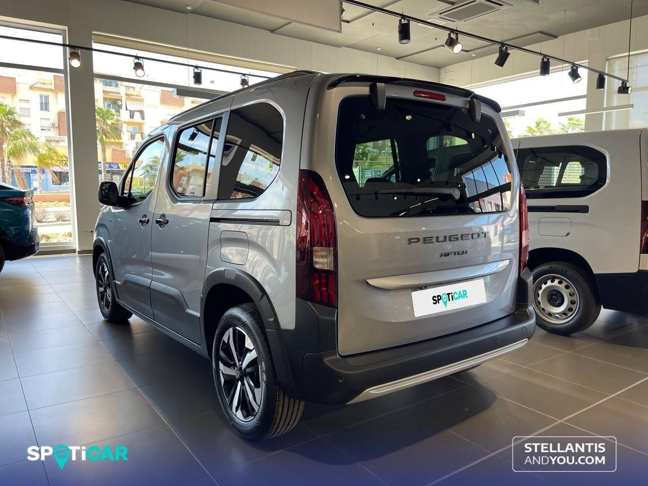 Foto Peugeot Rifter 7