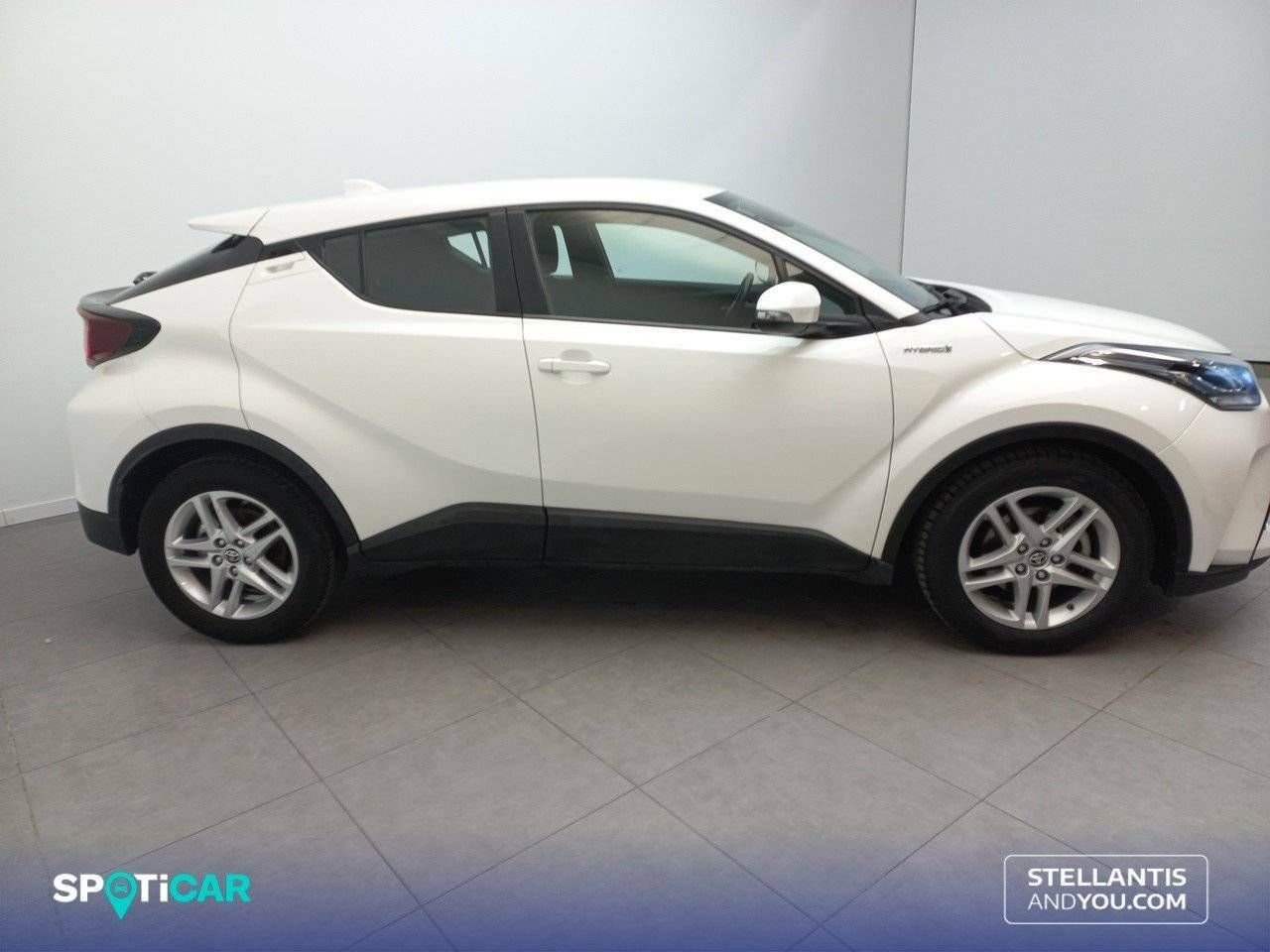 Foto Toyota C-HR 4