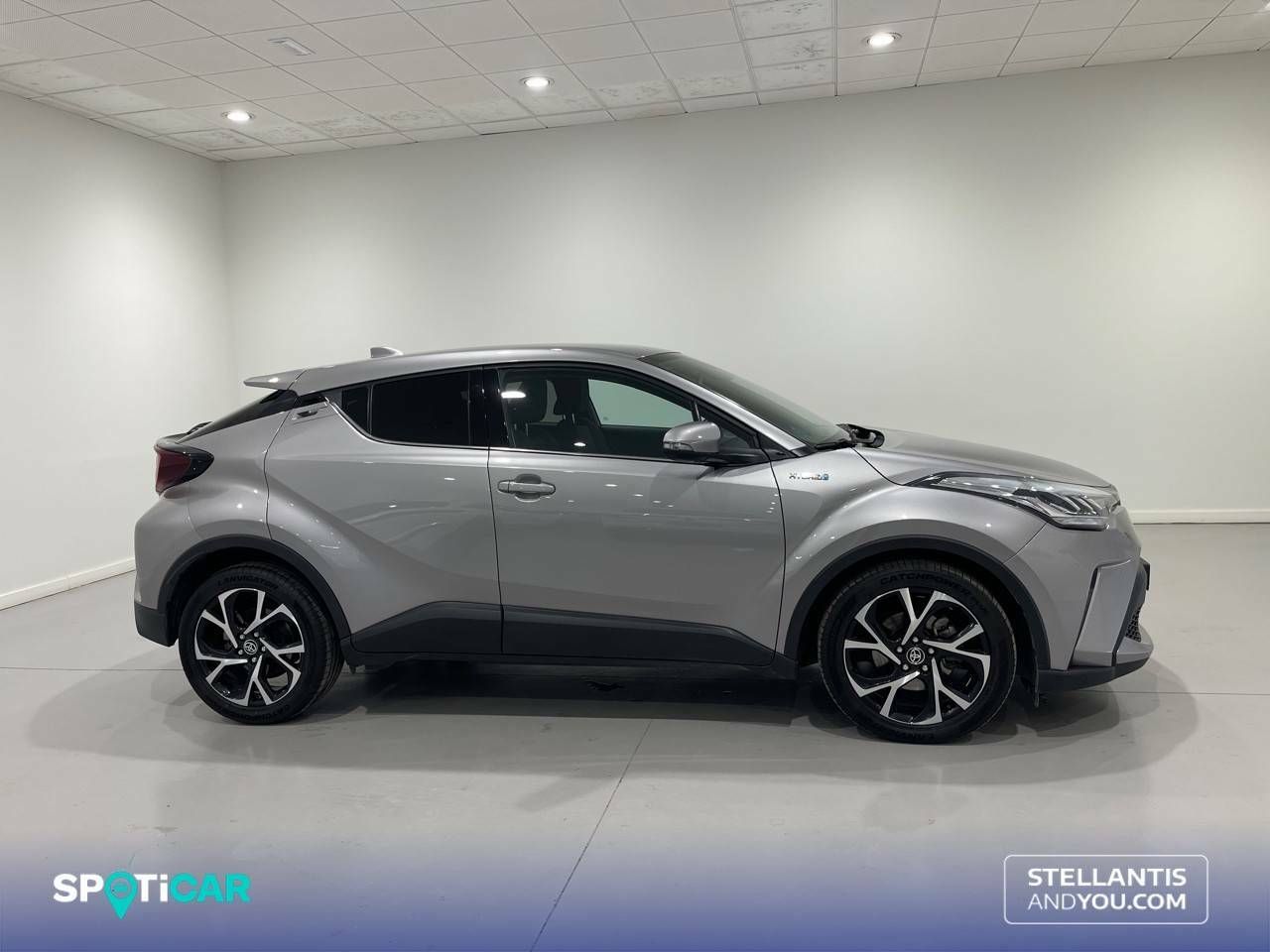 Foto Toyota C-HR 4