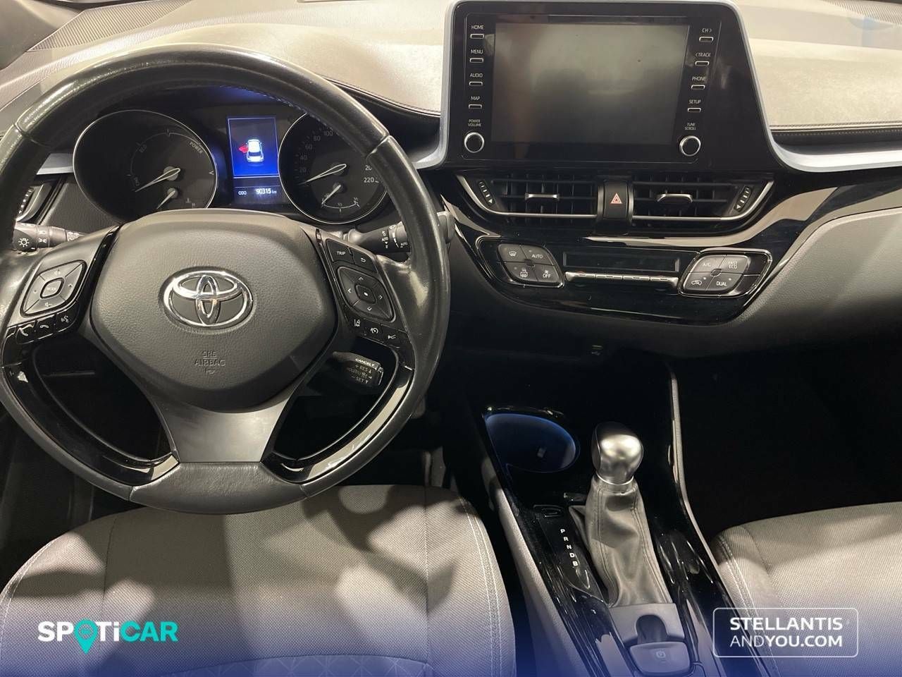 Foto Toyota C-HR 8