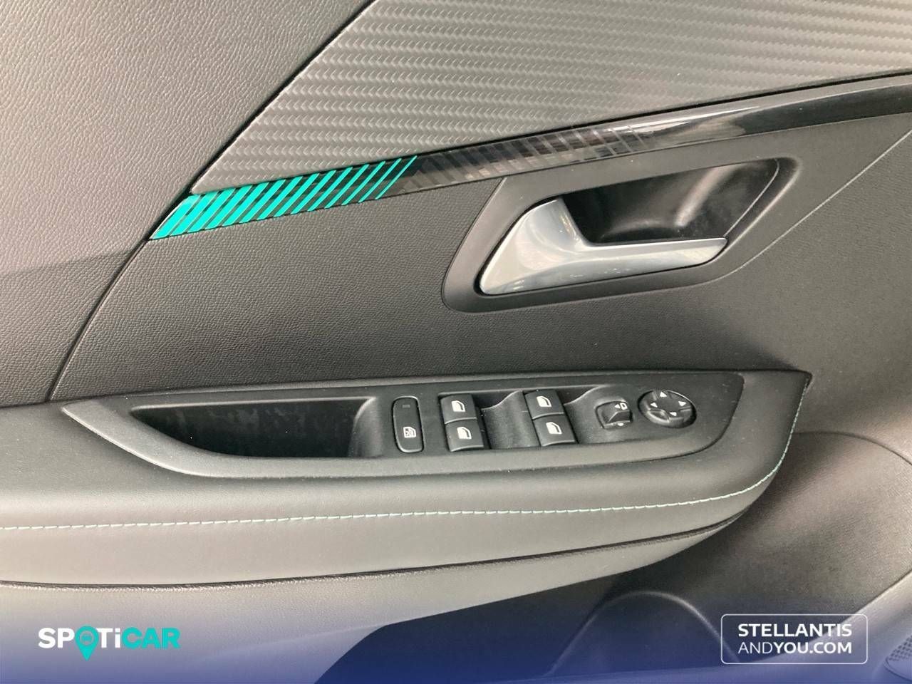 Foto Peugeot 208 13