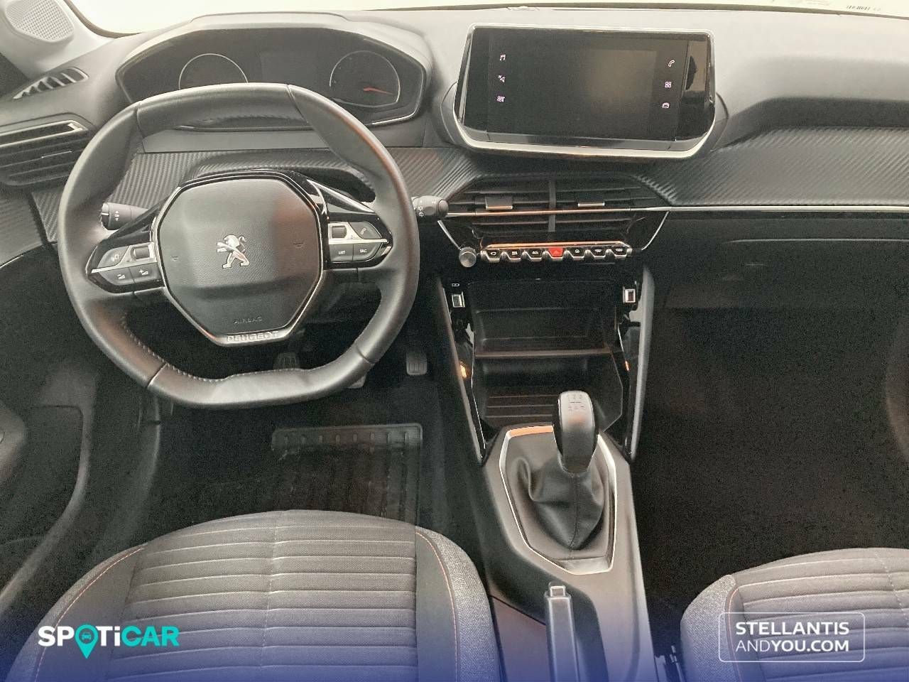 Foto Peugeot 208 8