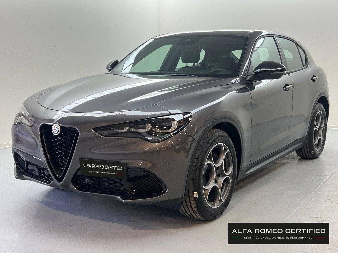 Foto Alfa Romeo Stelvio 1